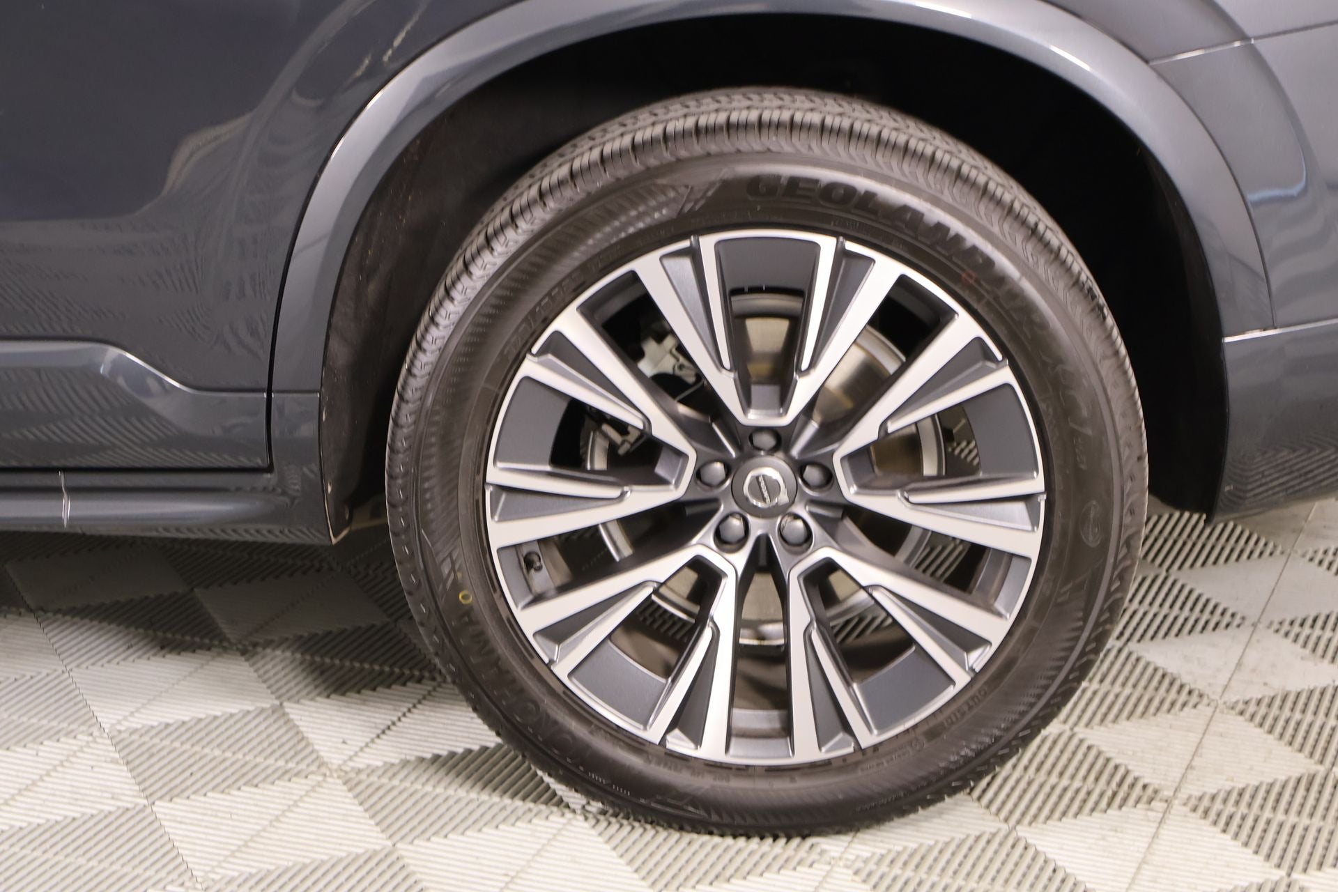 2021 Volvo XC90 T5 Momentum