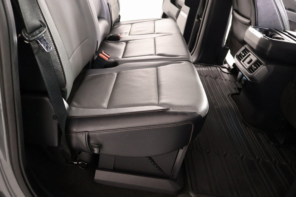 2022 Ford F-150 Lightning Lariat AWD