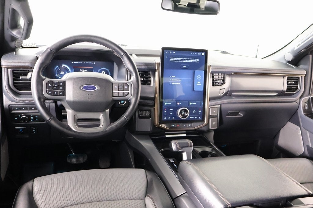 2022 Ford F-150 Lightning Lariat AWD