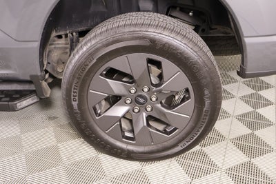 2022 Ford F-150 Lightning Lariat AWD