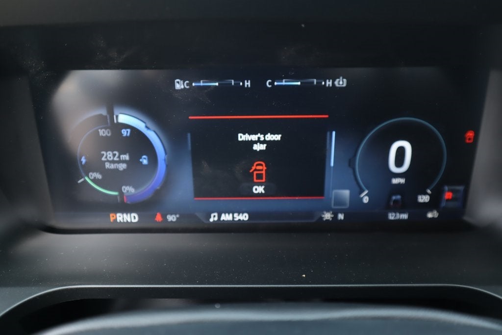 2025 Ford F-150 Lightning Flash