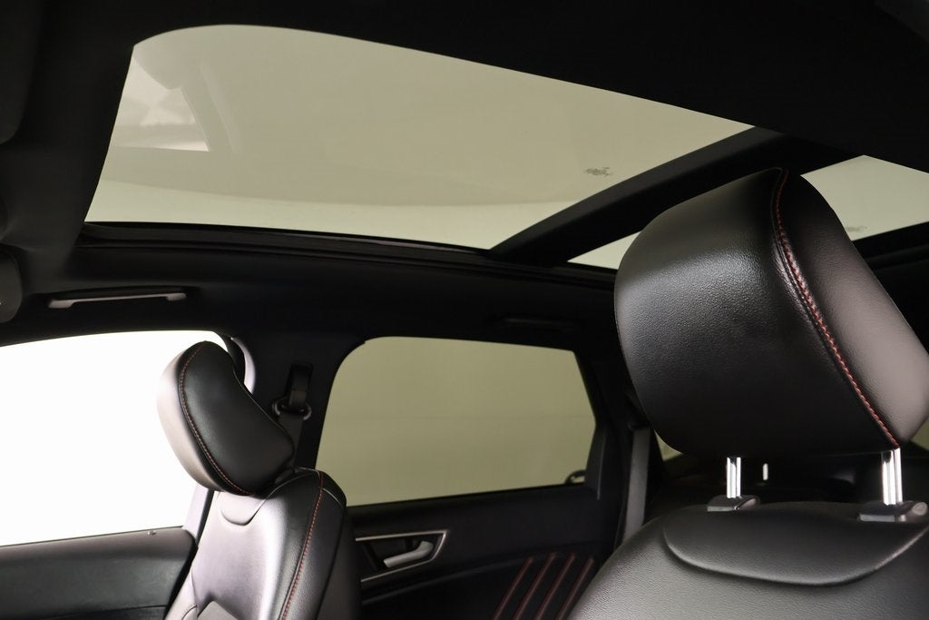 2022 Ford Edge ST Line