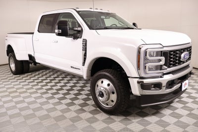 2026 Ford Super Duty F-450 DRW Lariat DRW