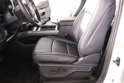 2026 Ford Super Duty F-450 DRW Lariat DRW