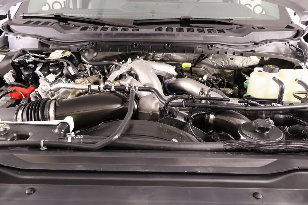 2026 Ford Super Duty F-450 DRW Lariat DRW