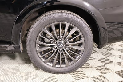 2022 INFINITI QX80 Premium Select