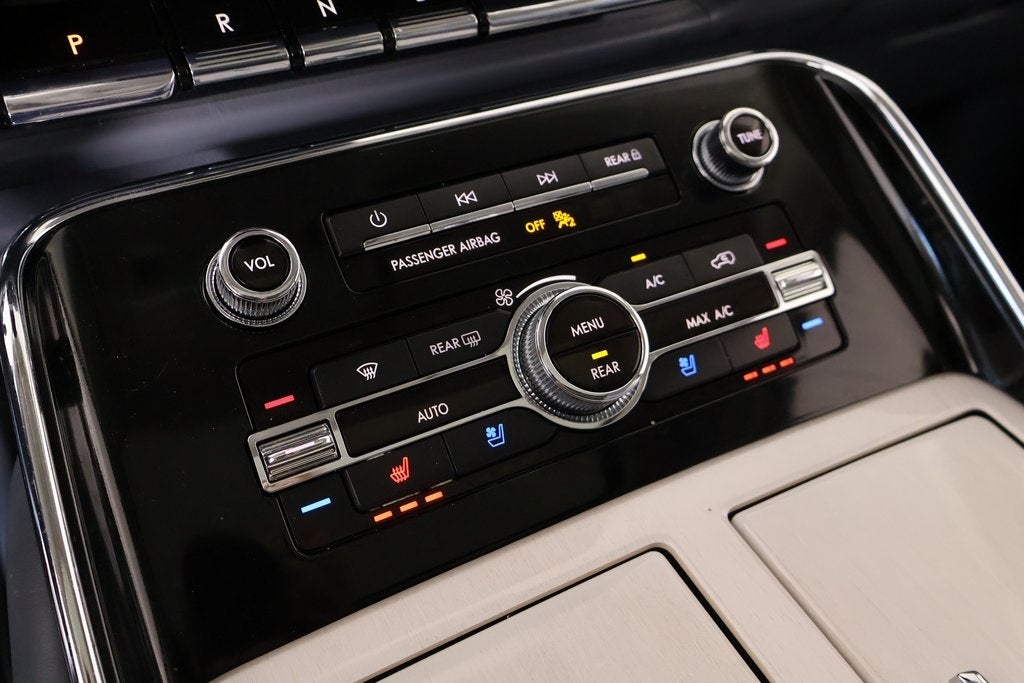 2019 Lincoln Navigator L Black Label