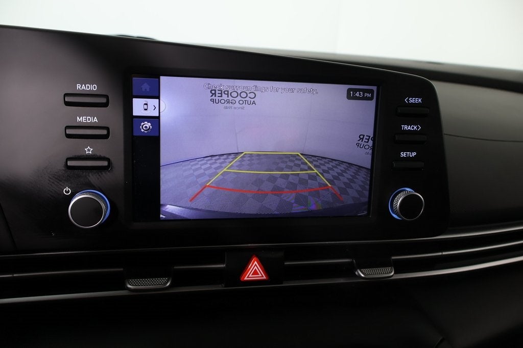 2024 Hyundai Elantra SE