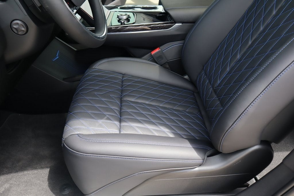 2026 Cadillac ESCALADE IQL Luxury