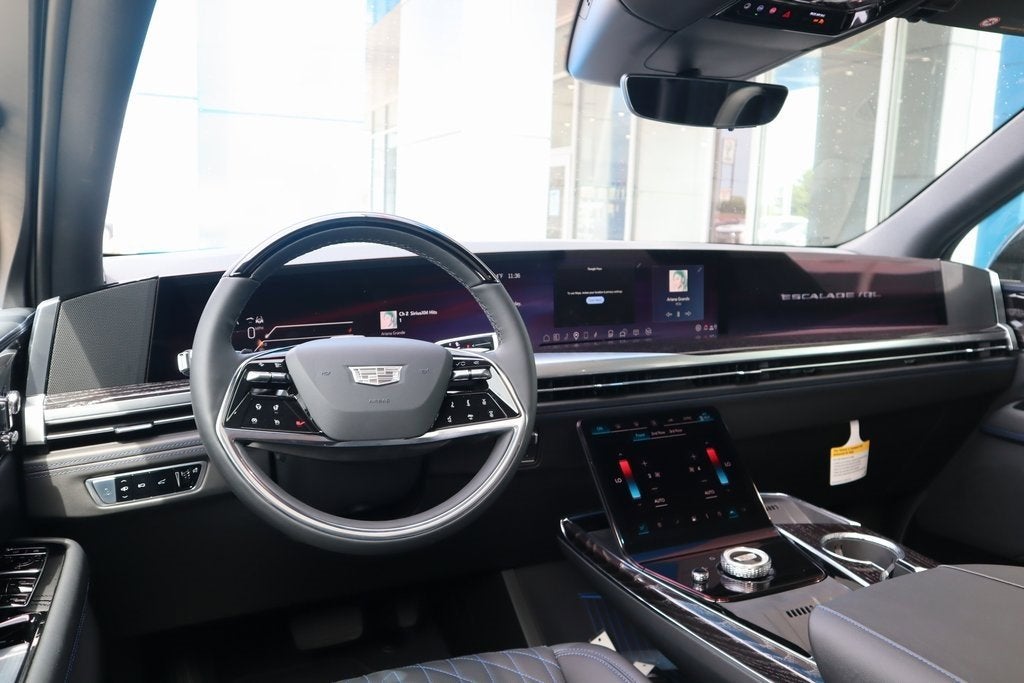 2026 Cadillac ESCALADE IQL Luxury
