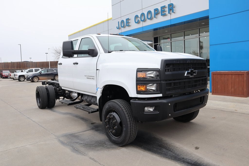 2024 Chevrolet Silverado 5500 HD Work Truck