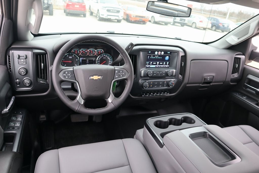 2024 Chevrolet Silverado 5500 HD Work Truck