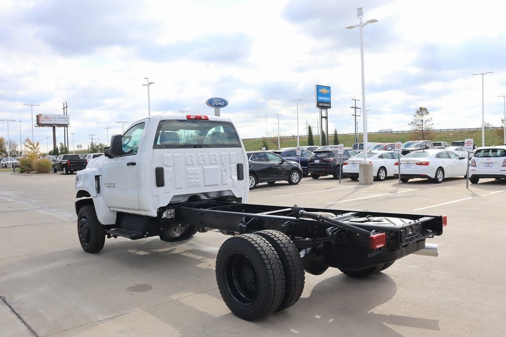 2024 Chevrolet Silverado 5500 HD Work Truck