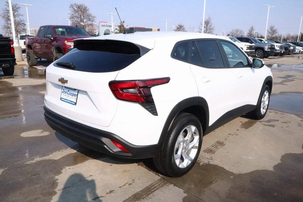 2026 Chevrolet Trax LS